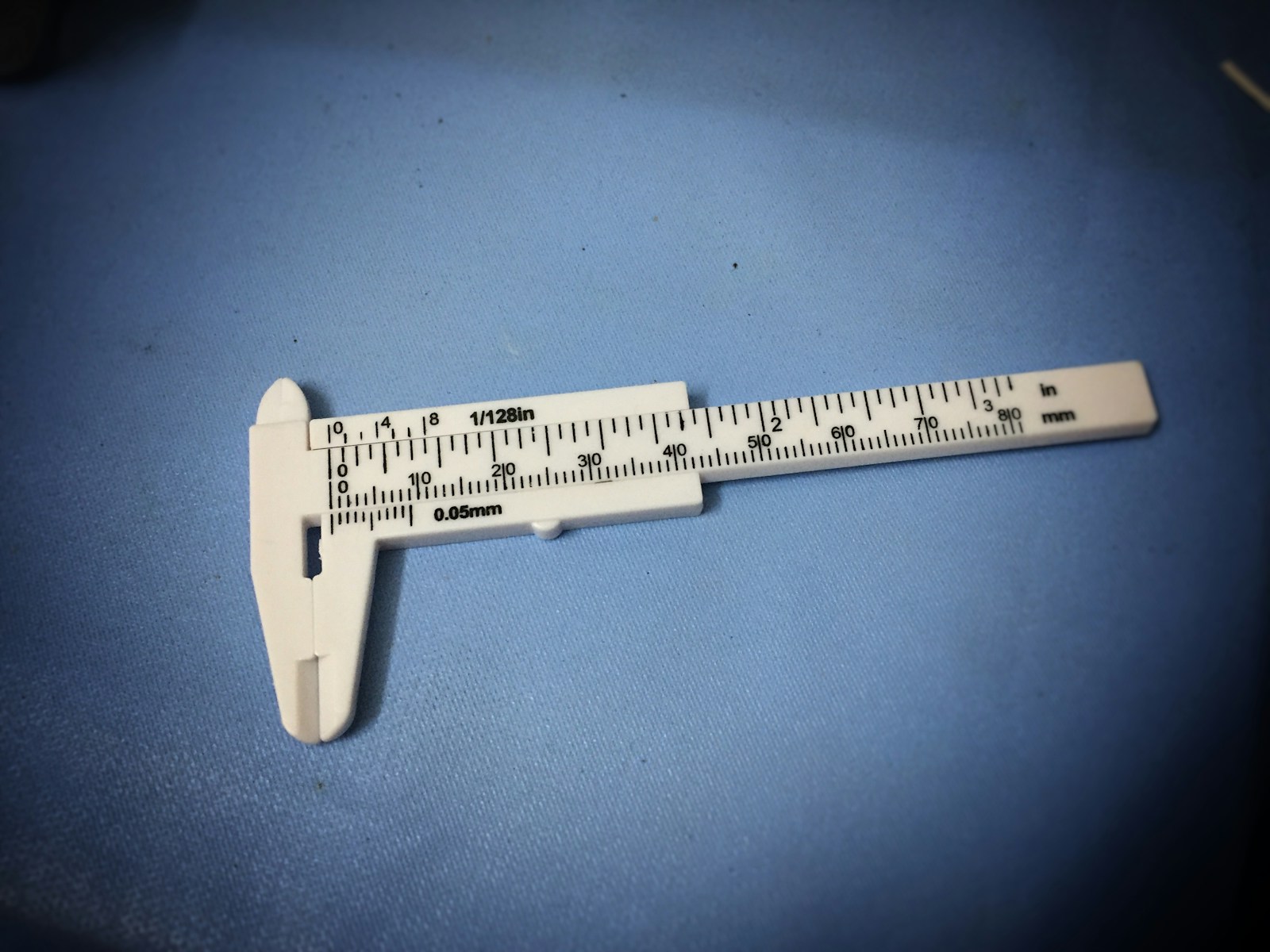 Photo by Ag PIC white caliper
